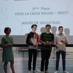 3e : Projet Bouée de sauvetage – Lycée La croix rouge Brest